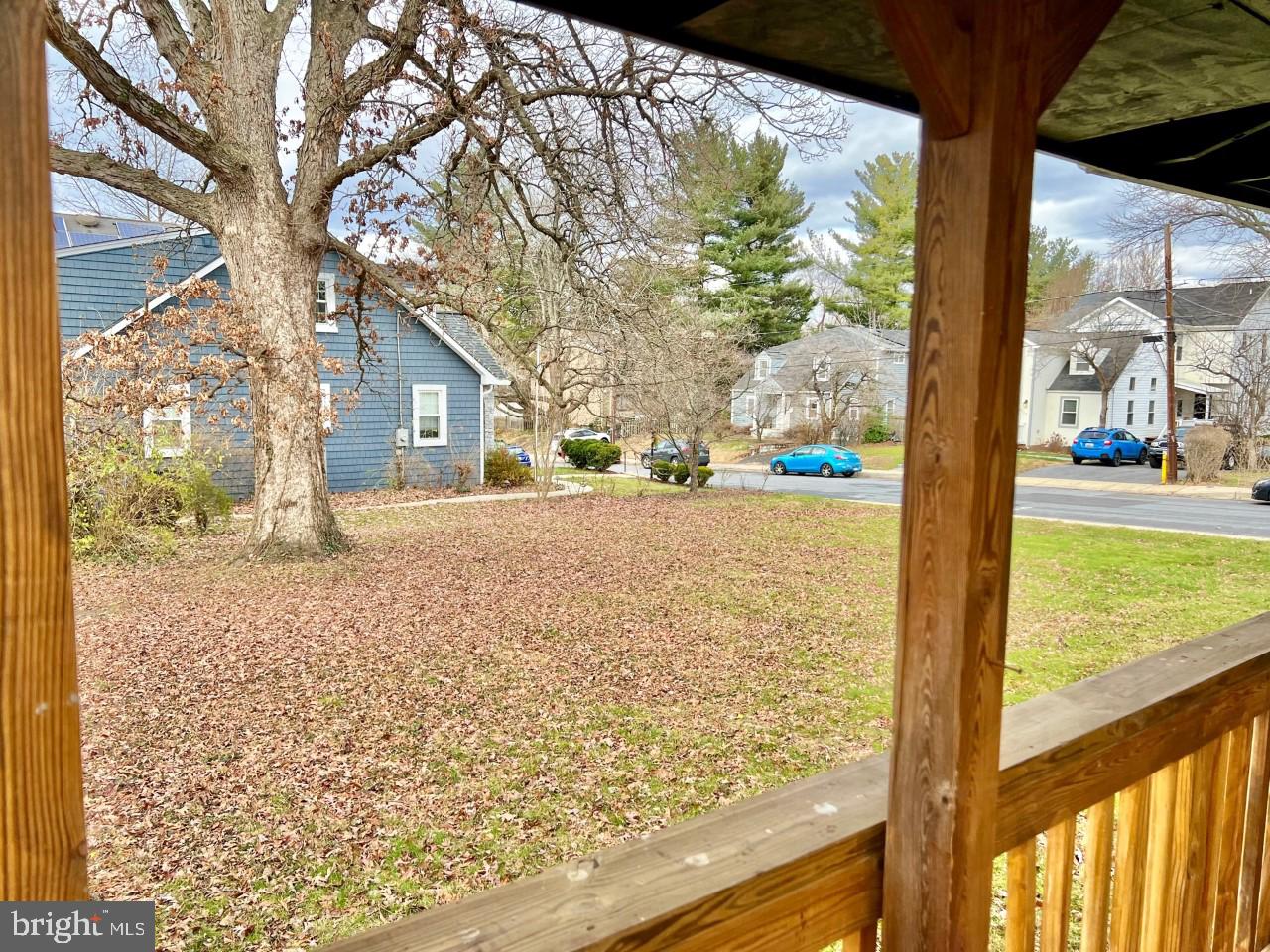 3712 LAWRENCE AVENUE