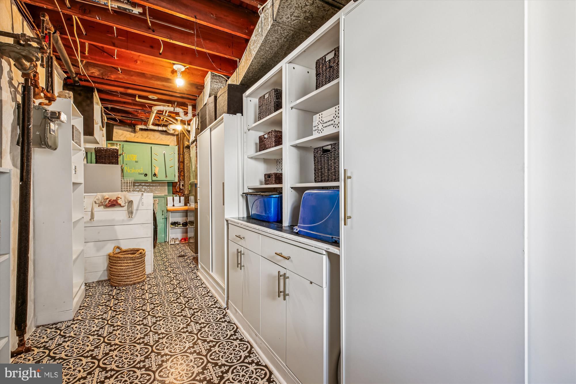 6917 HORIZON TERRACE