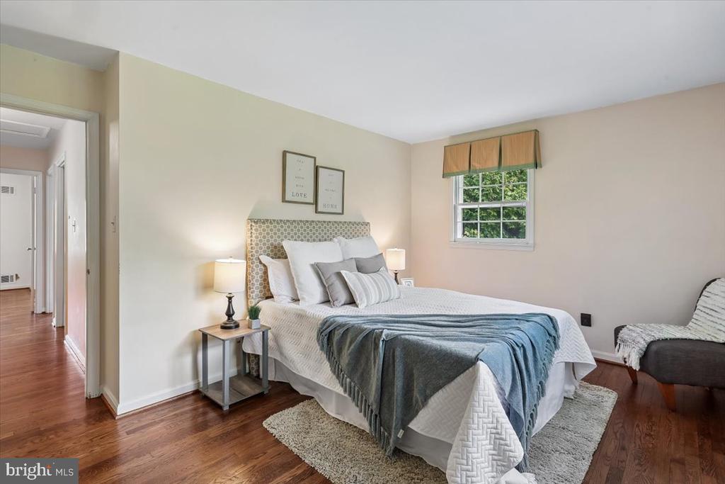 16725 FRONTENAC TERRACE