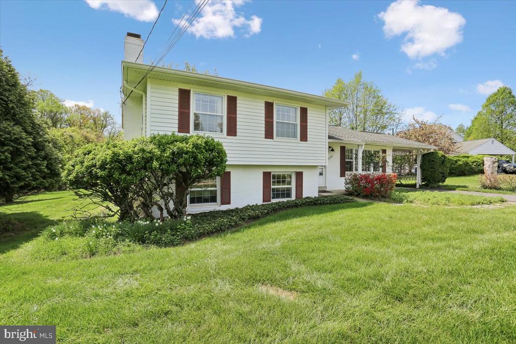 16725 FRONTENAC TERRACE