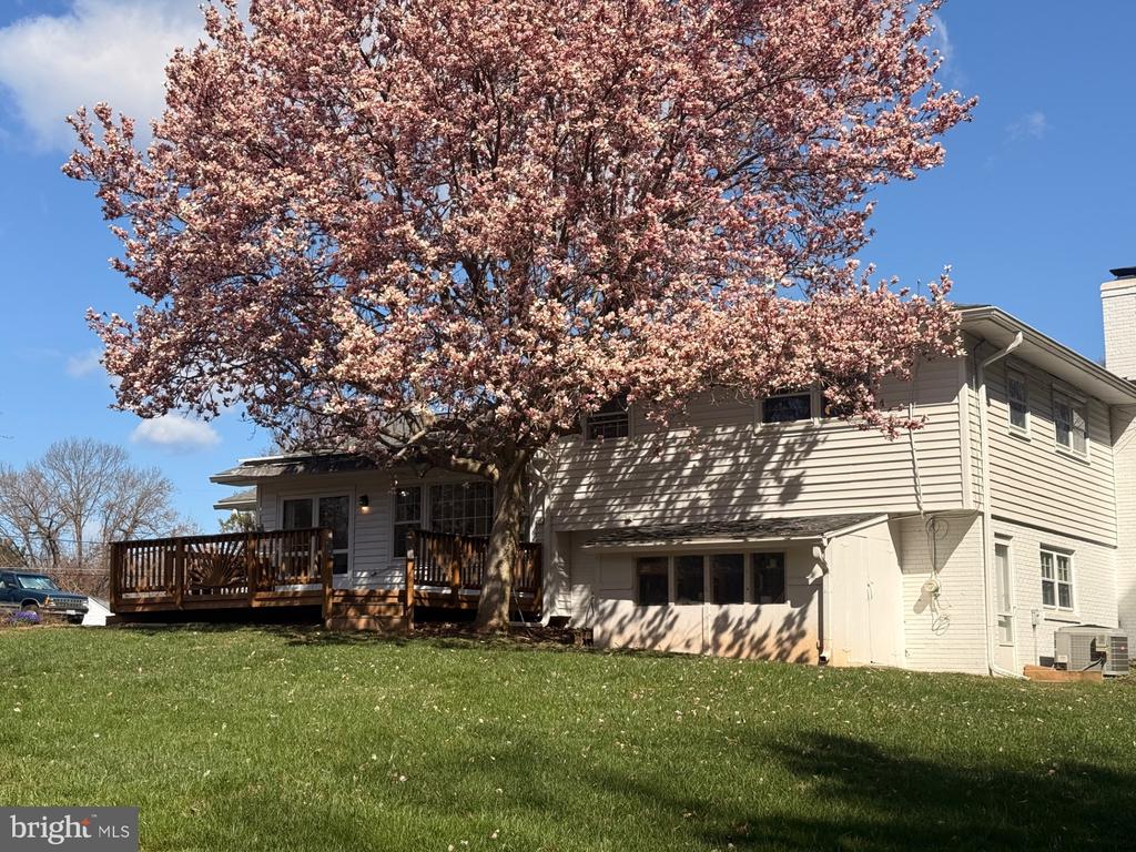 16725 FRONTENAC TERRACE