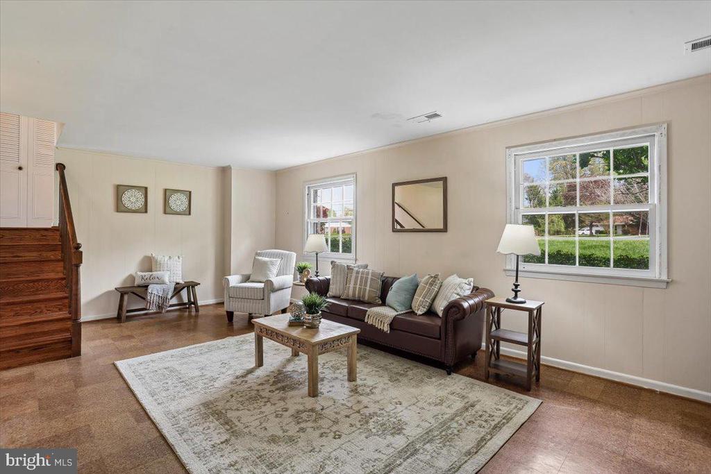 16725 FRONTENAC TERRACE