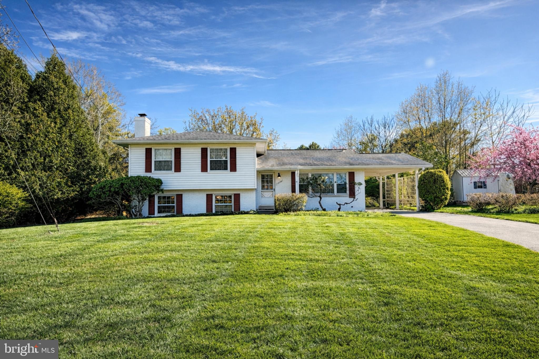 16725 FRONTENAC TERRACE