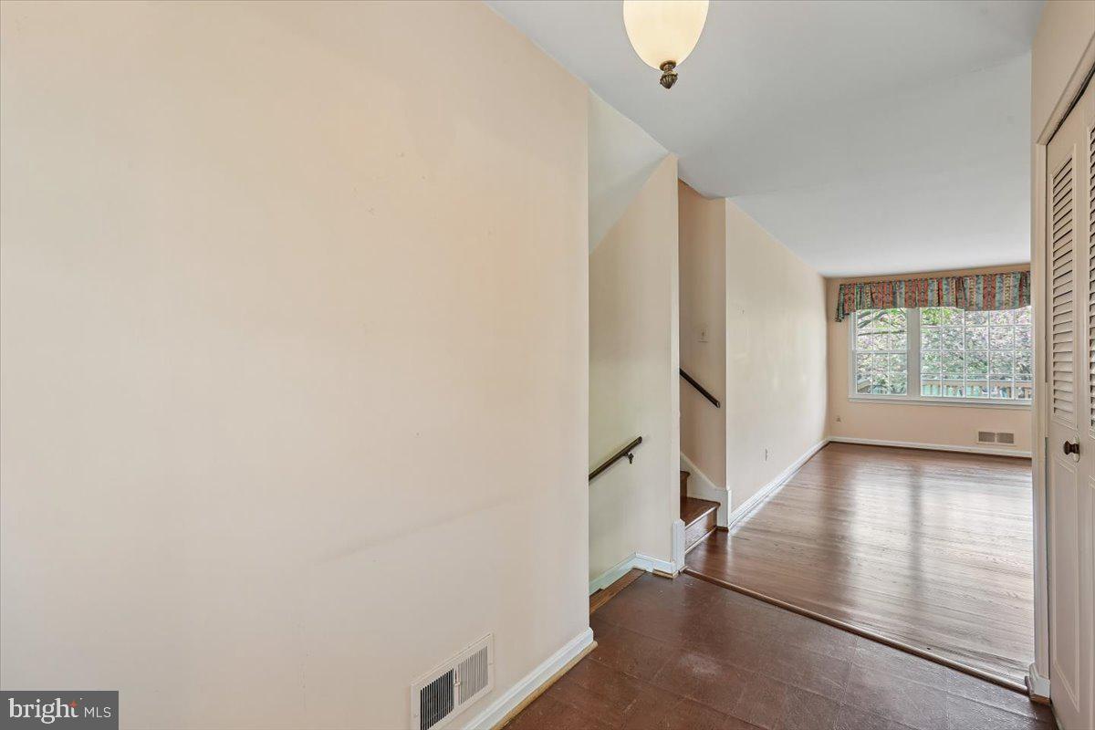 16725 FRONTENAC TERRACE