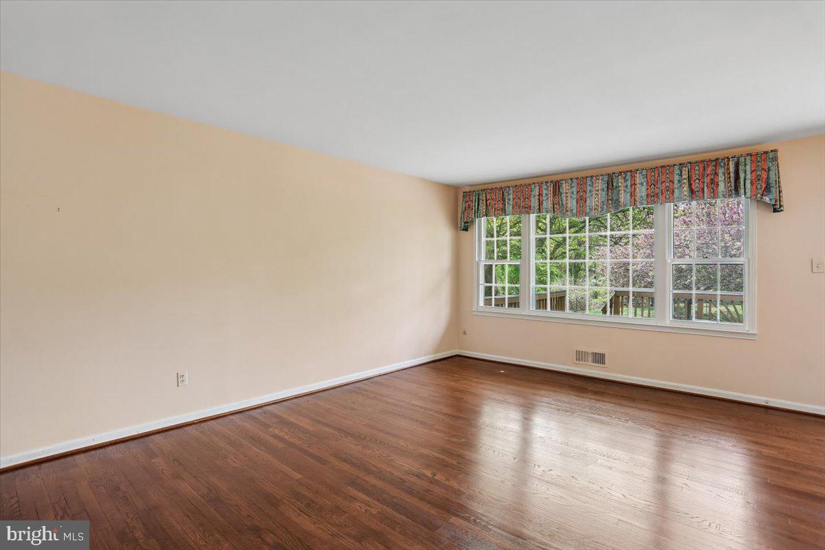 16725 FRONTENAC TERRACE