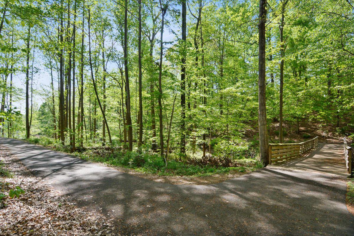 20016 LAKE PARK DRIVE Unit: 122