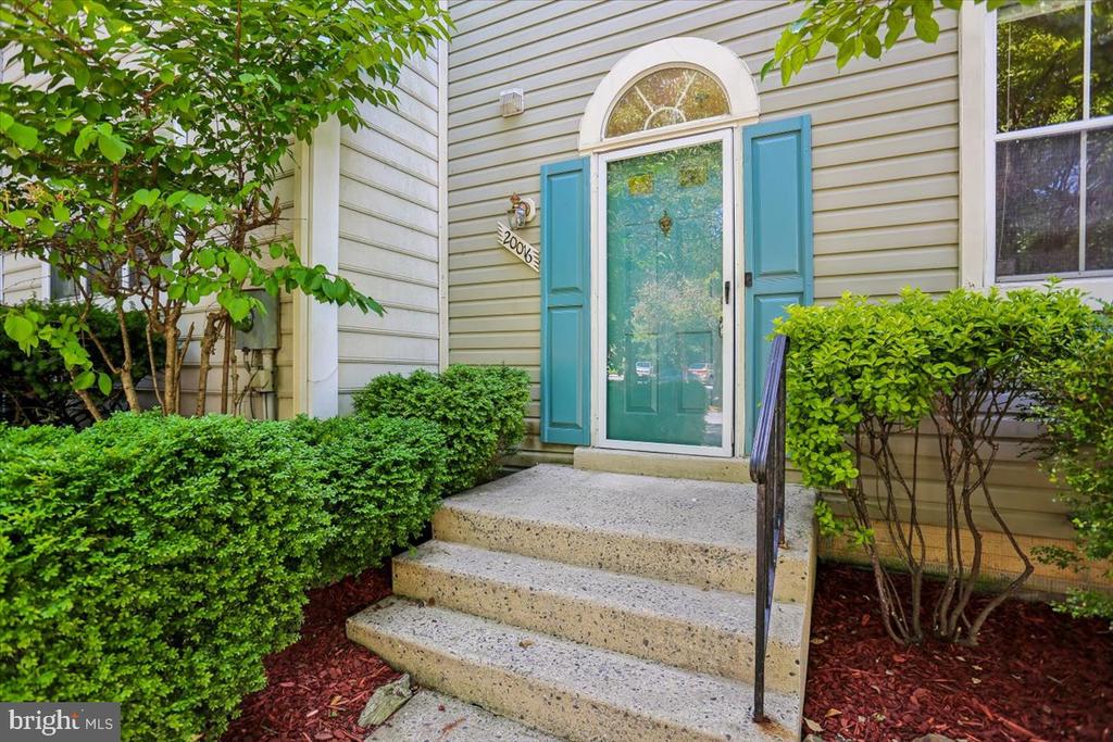 20016 LAKE PARK DRIVE Unit: 122