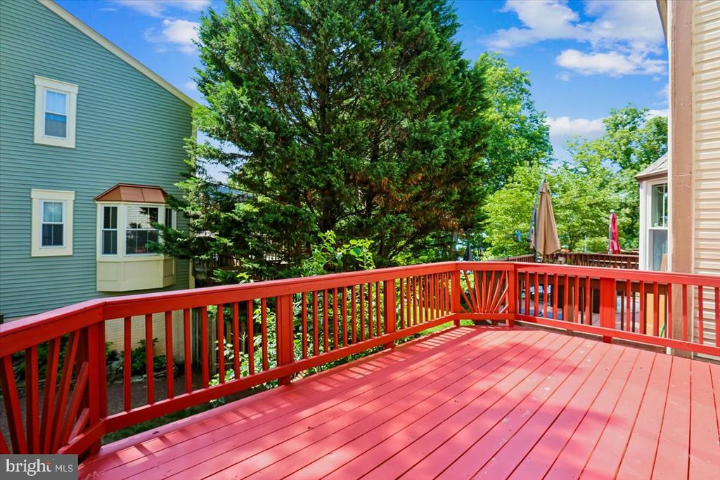 20016 LAKE PARK DRIVE Unit: 122