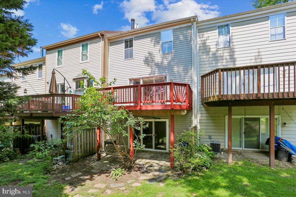 20016 LAKE PARK DRIVE Unit: 122