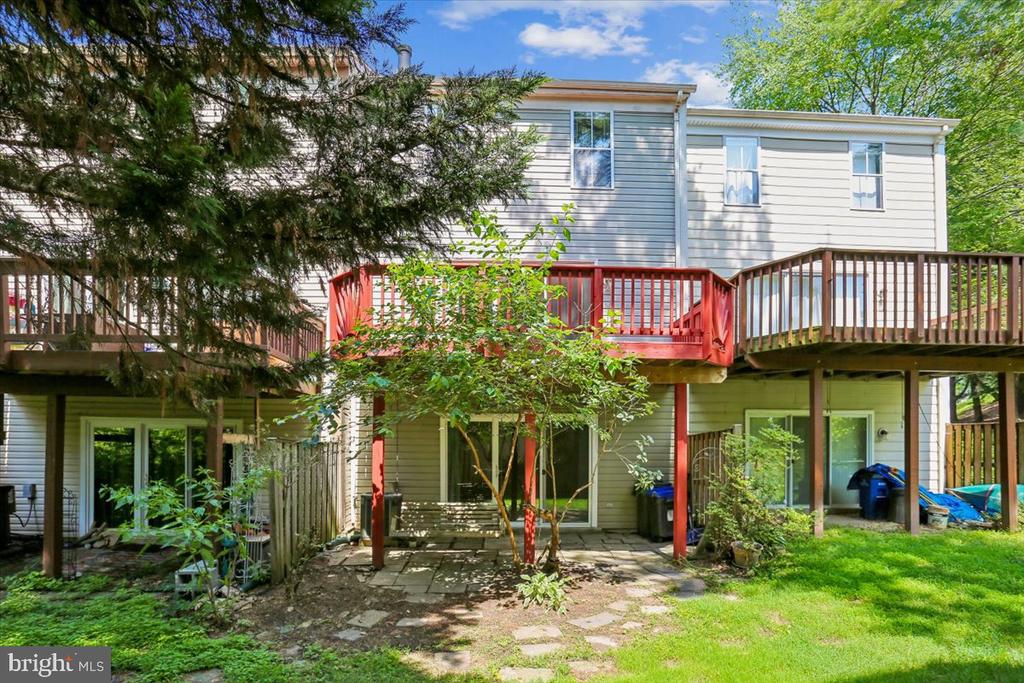 20016 LAKE PARK DRIVE Unit: 122
