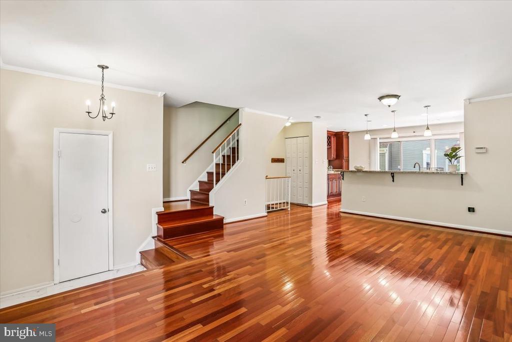 20016 LAKE PARK DRIVE Unit: 122