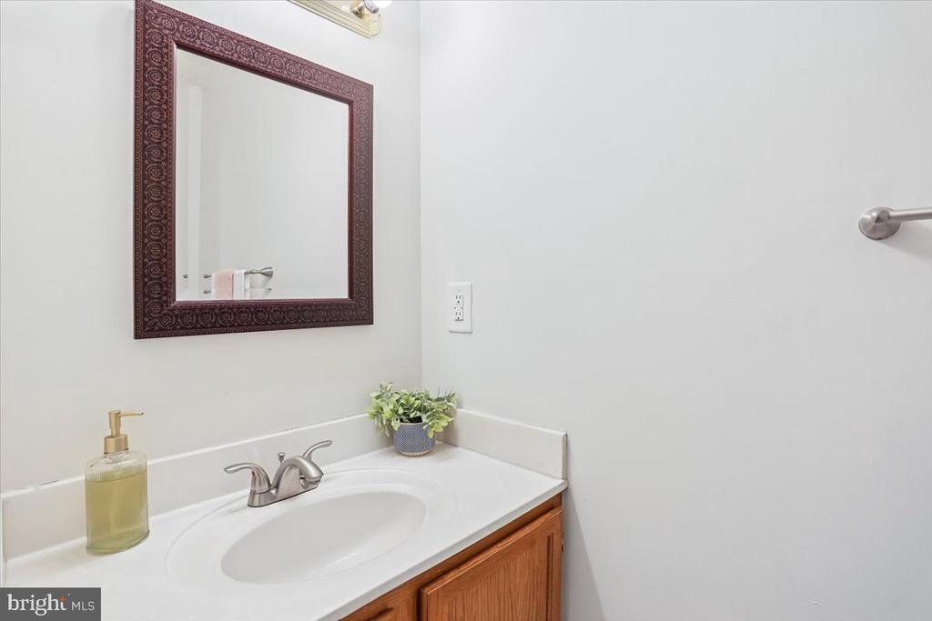20016 LAKE PARK DRIVE Unit: 122