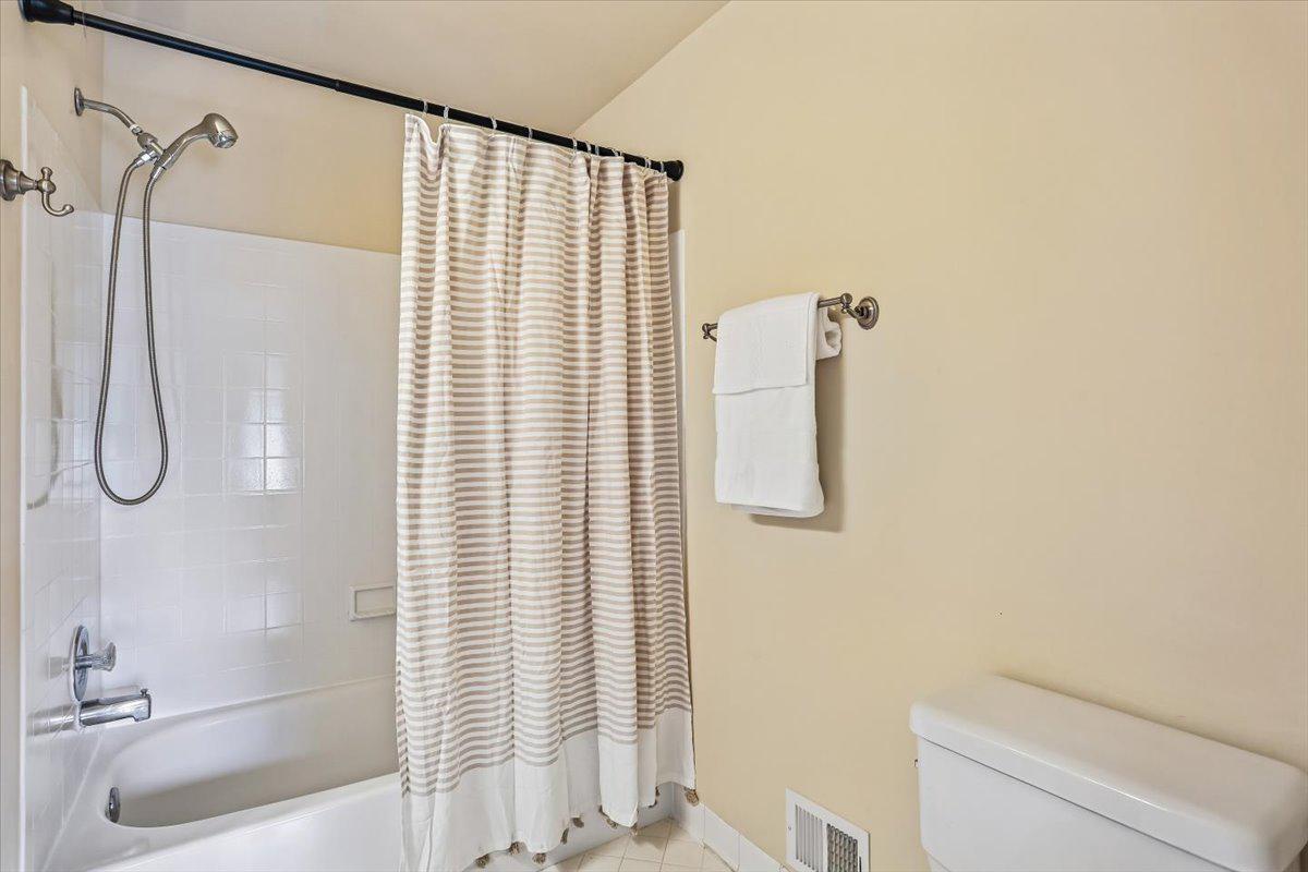20016 LAKE PARK DRIVE Unit: 122