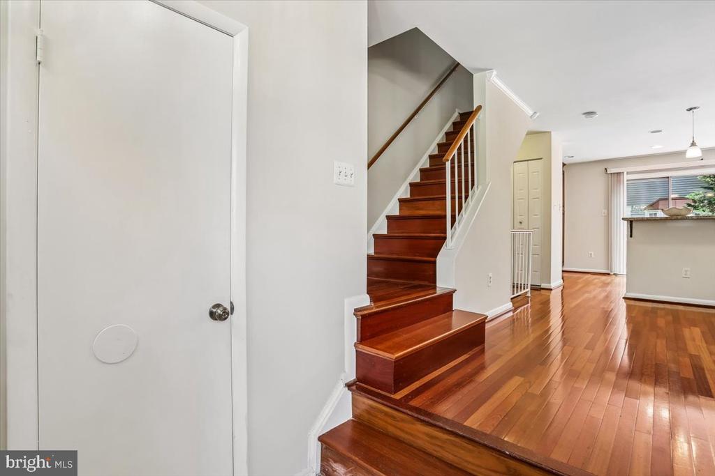 20016 LAKE PARK DRIVE Unit: 122