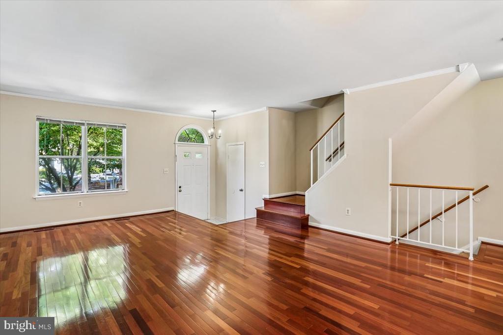 20016 LAKE PARK DRIVE Unit: 122