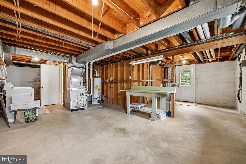 7021 WICK LANE