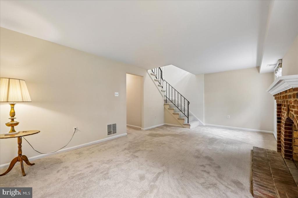 7021 WICK LANE