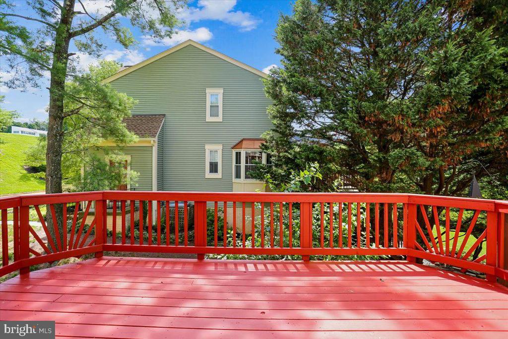 20016 LAKE PARK DRIVE Unit: 122