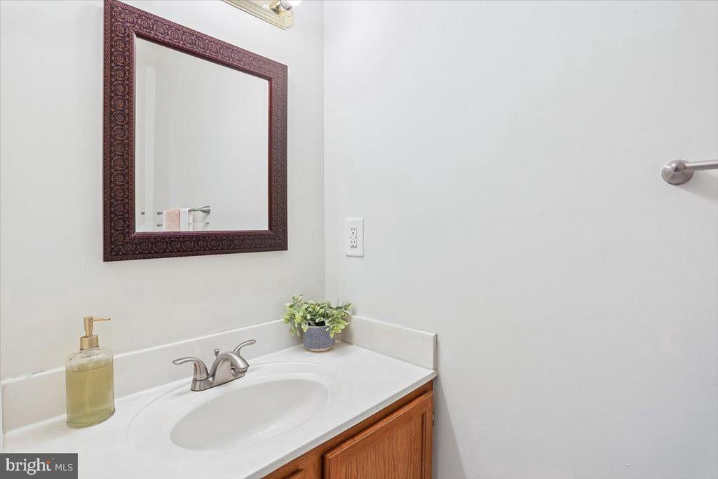 20016 LAKE PARK DRIVE Unit: 122