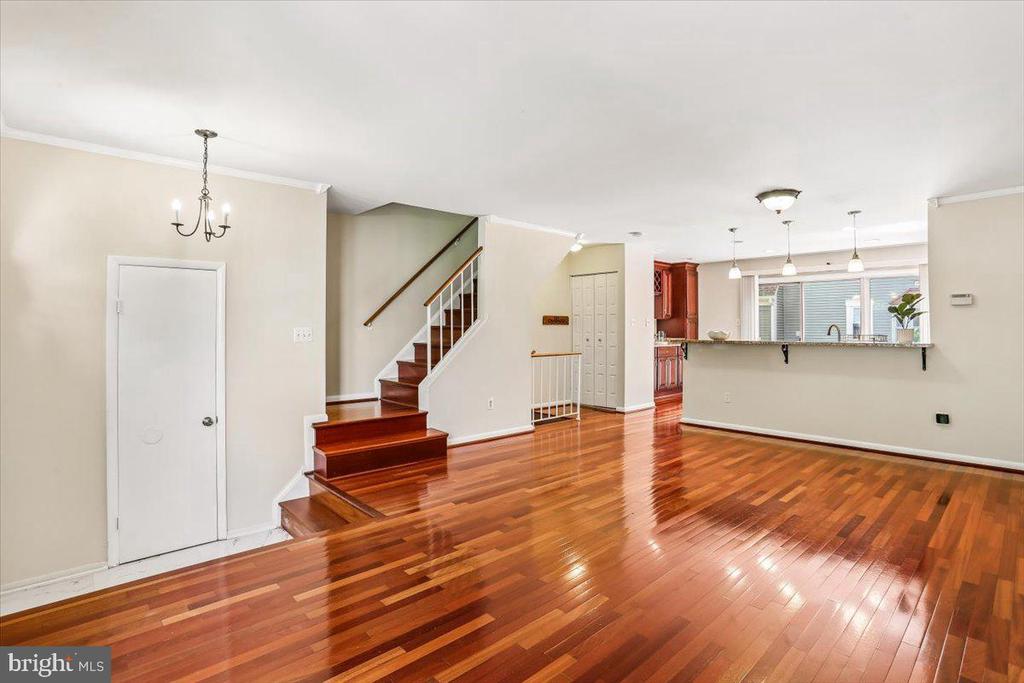 20016 LAKE PARK DRIVE Unit: 122