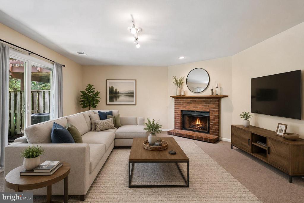 20016 LAKE PARK DRIVE Unit: 122