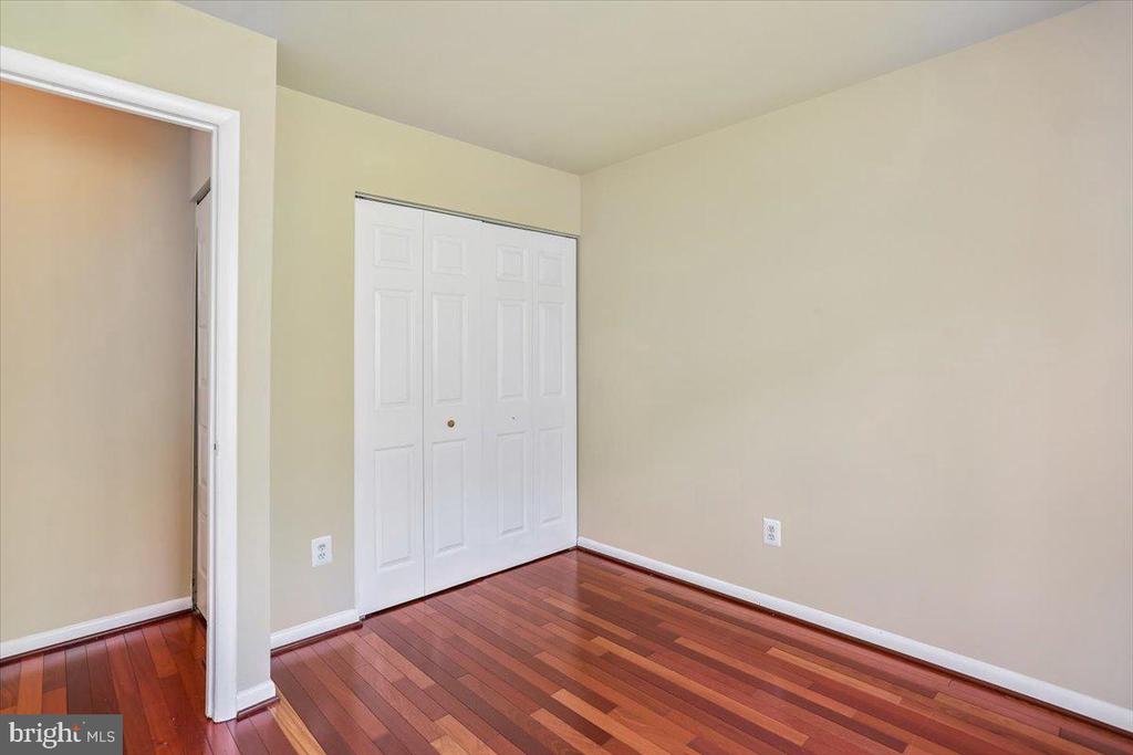 20016 LAKE PARK DRIVE Unit: 122