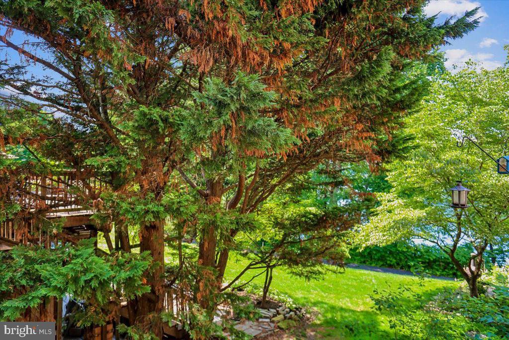 20016 LAKE PARK DRIVE Unit: 122
