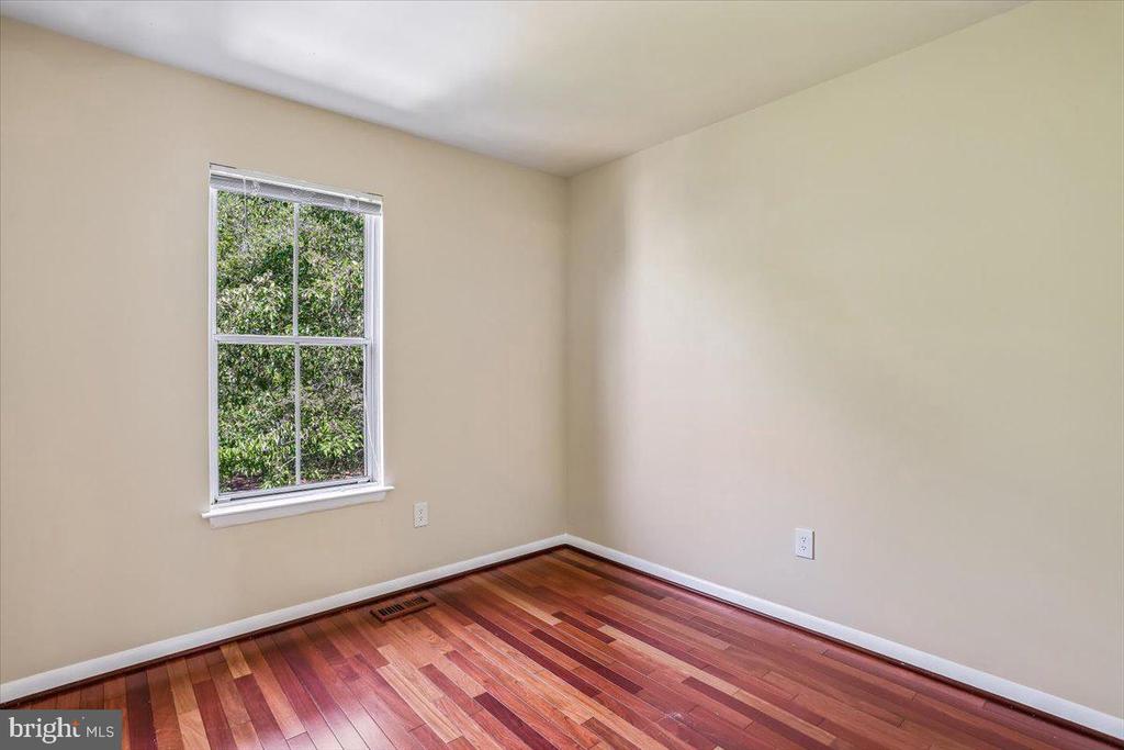 20016 LAKE PARK DRIVE Unit: 122
