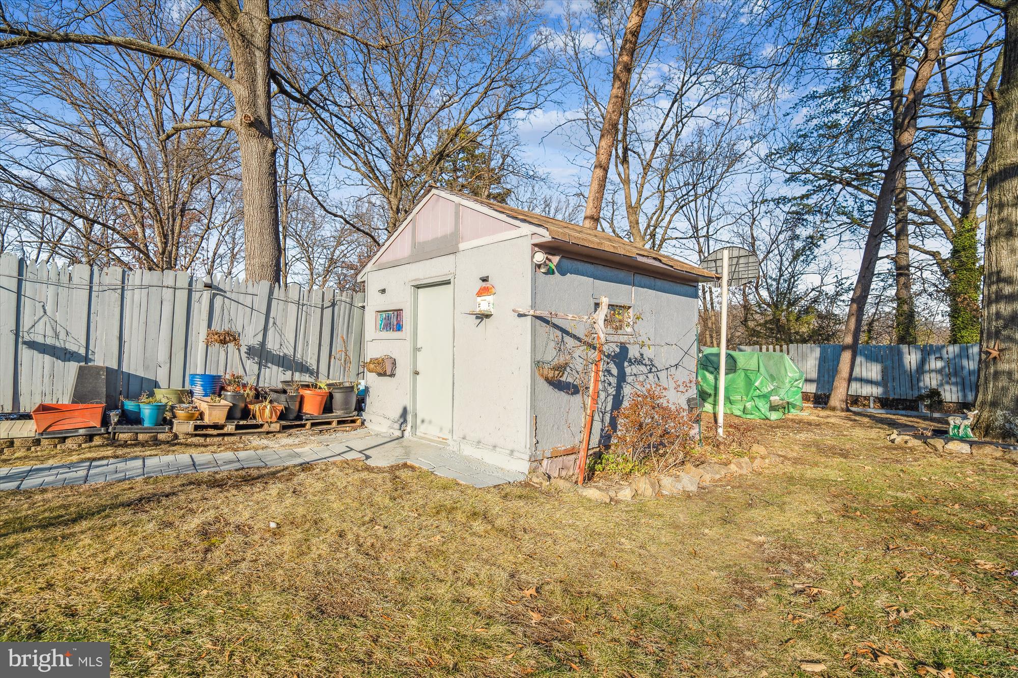 10523 Truxton Rd