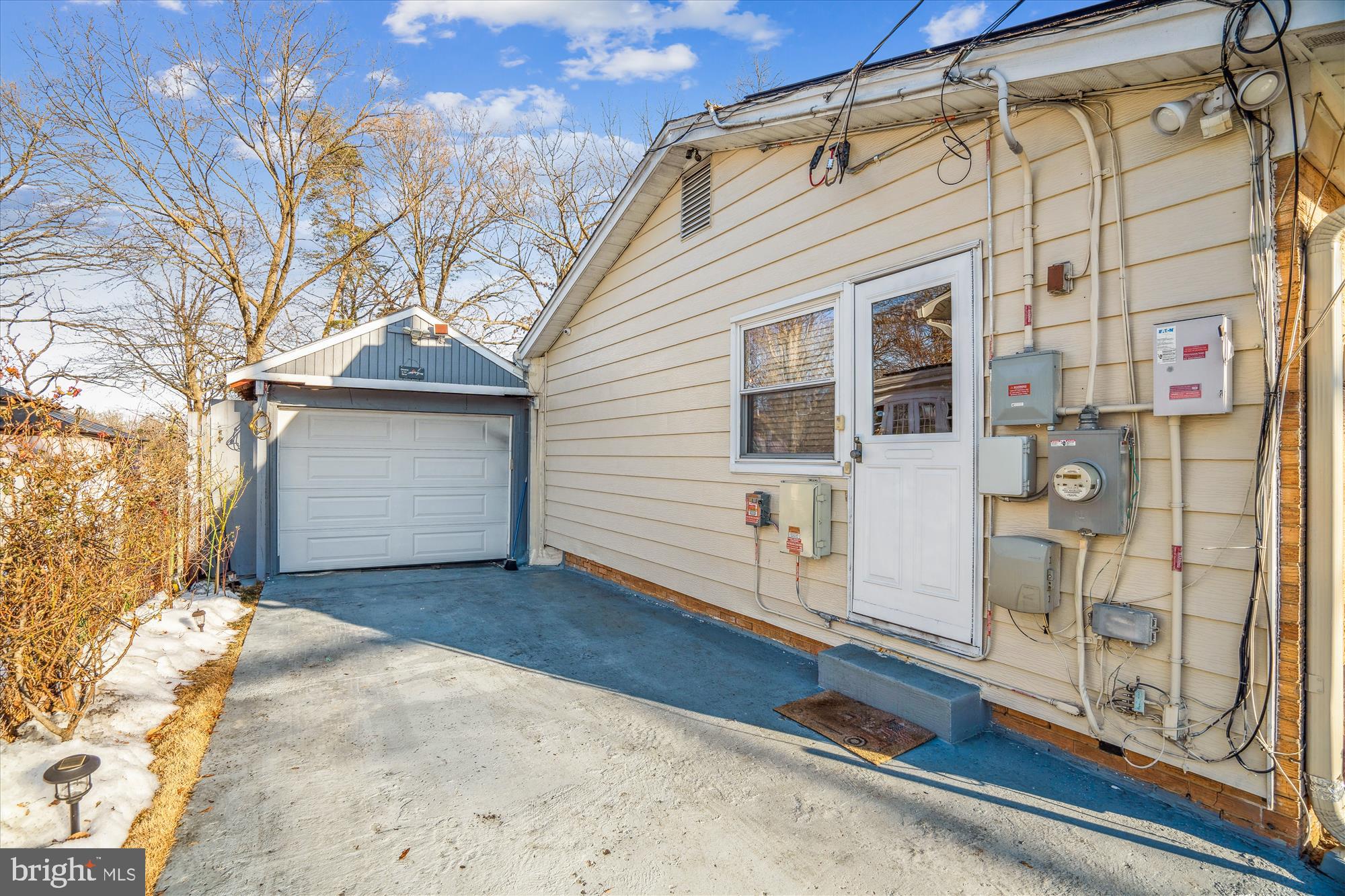 10523 Truxton Rd