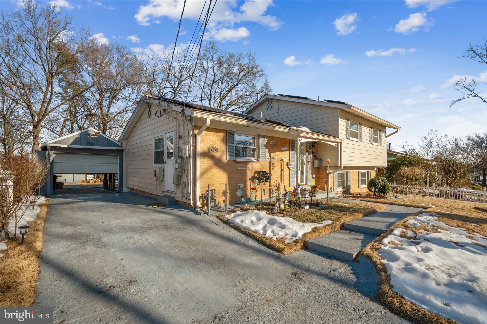 10523 Truxton Rd