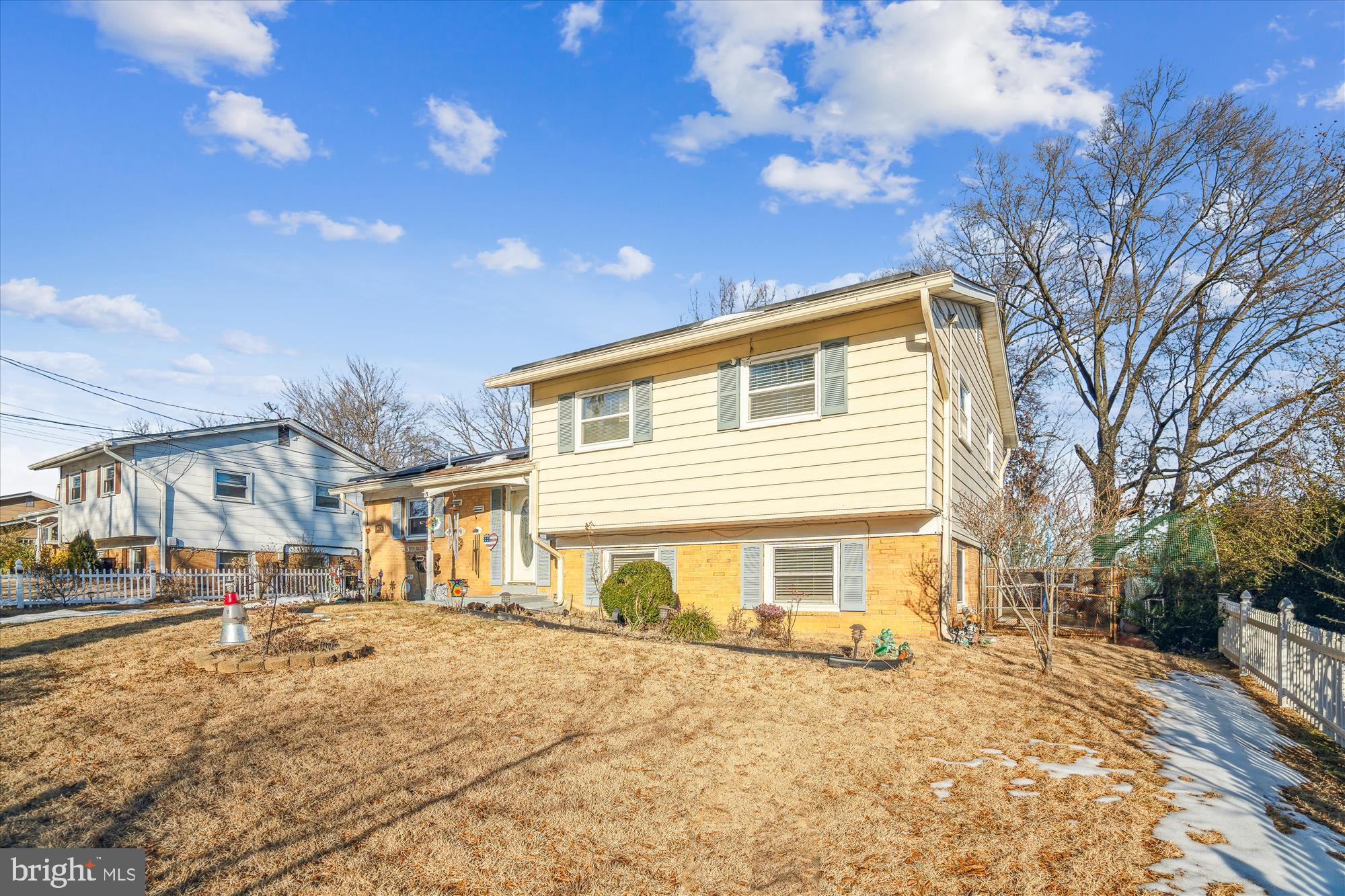 10523 Truxton Rd