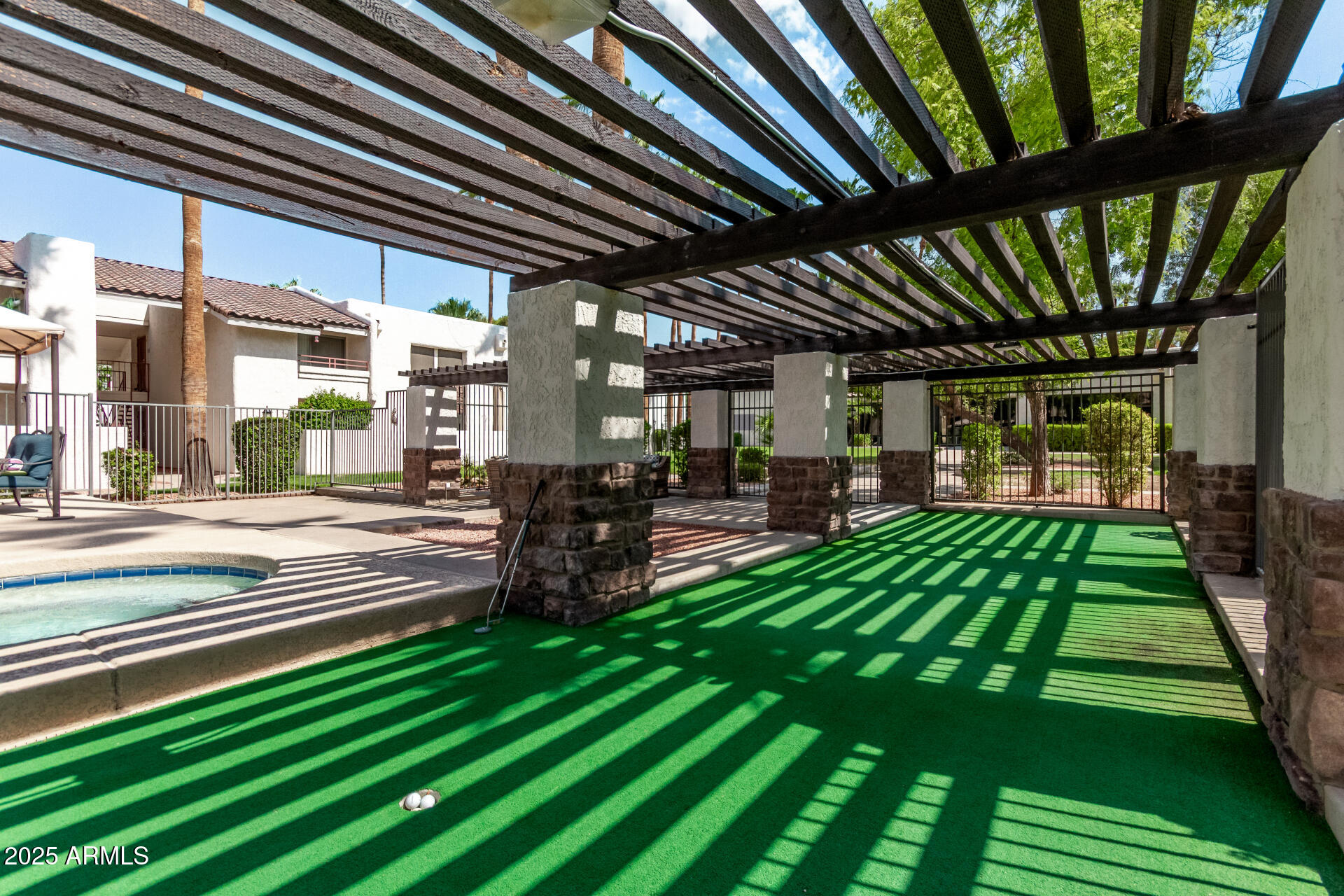 7350 N VIA PASEO DEL SUR, N104