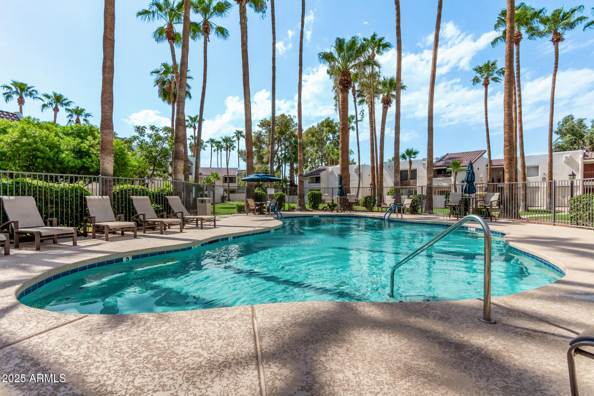 7350 N VIA PASEO DEL SUR, N104