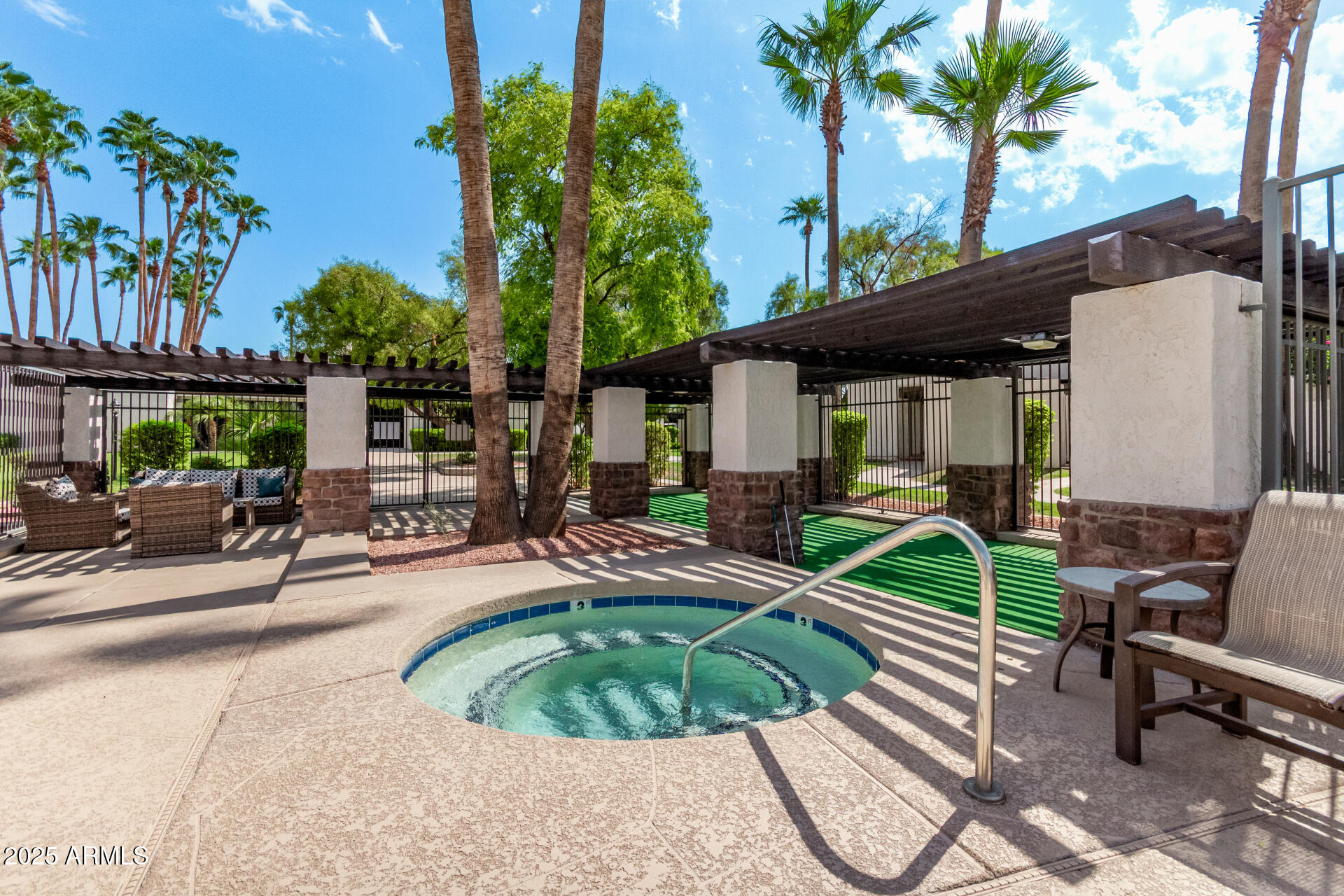 7350 N VIA PASEO DEL SUR, N104