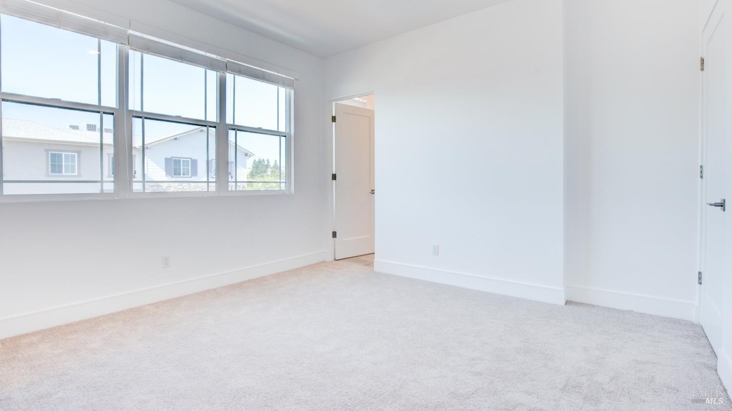 2910 Bay Village Ave