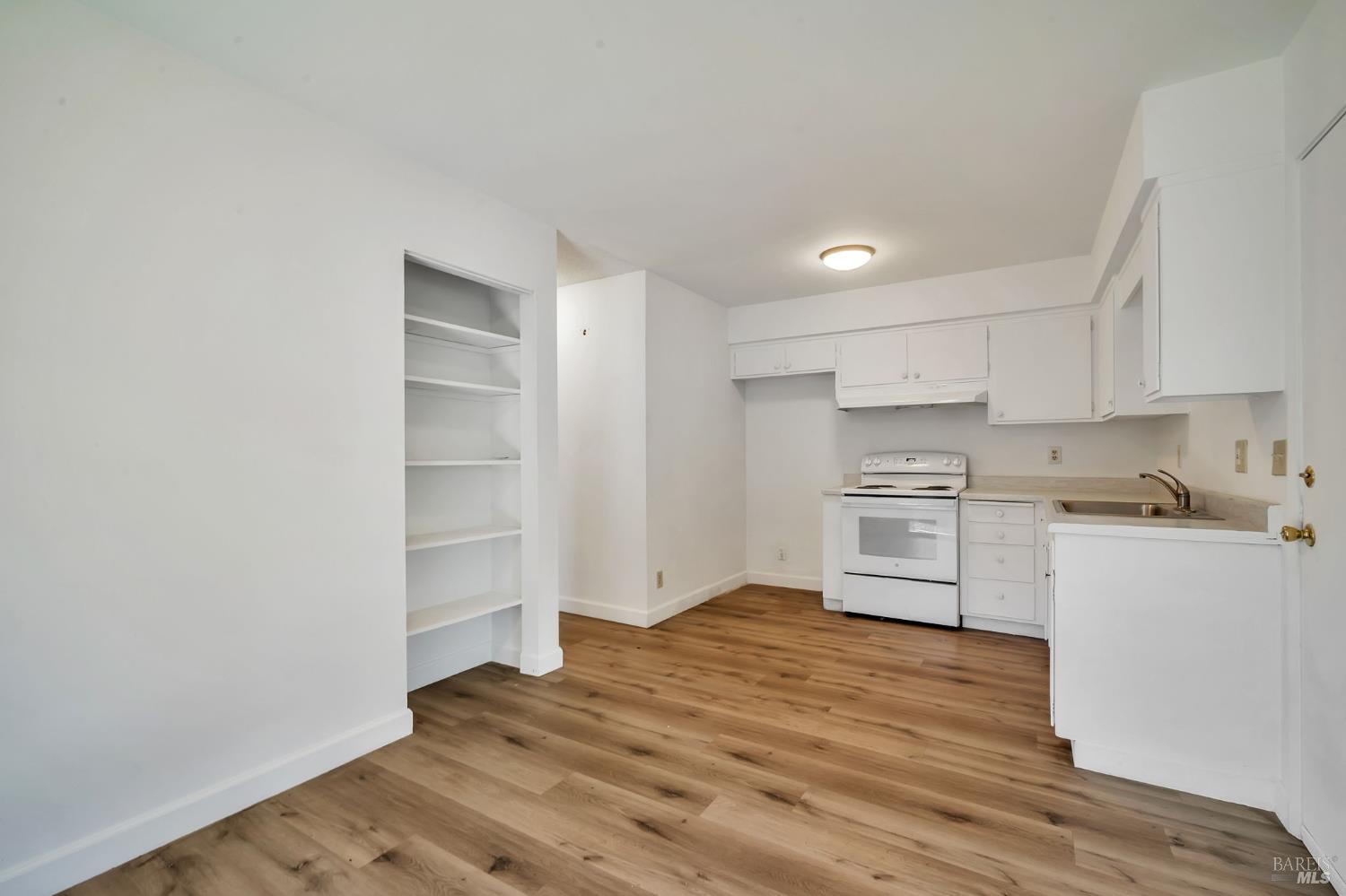 1447 Beachwood Drive