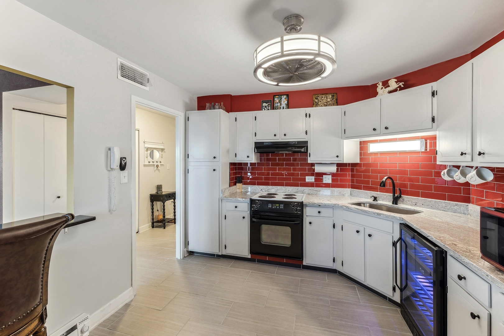 141 N La Grange Road Unit: 1005