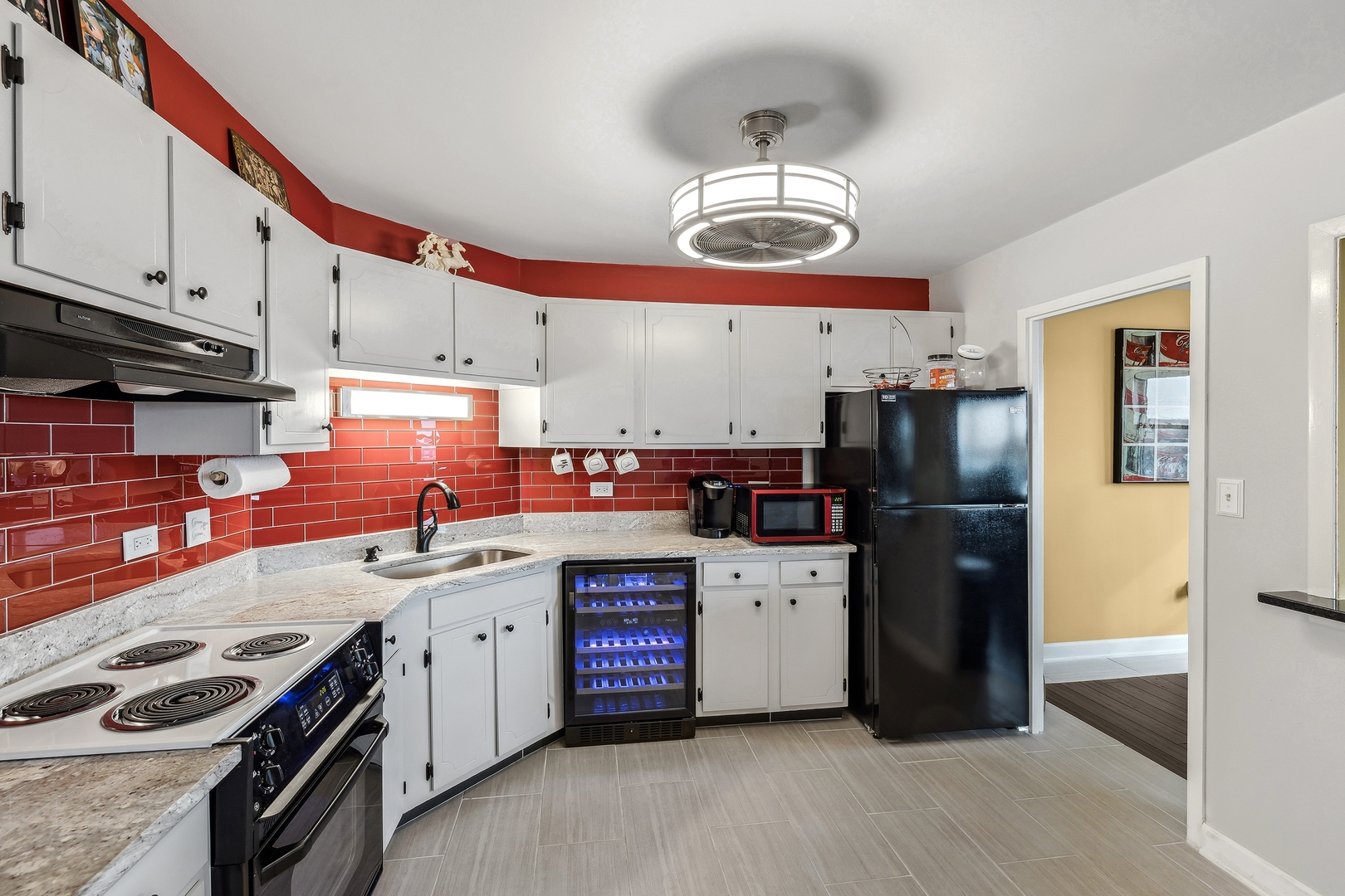 141 N La Grange Road Unit: 1005