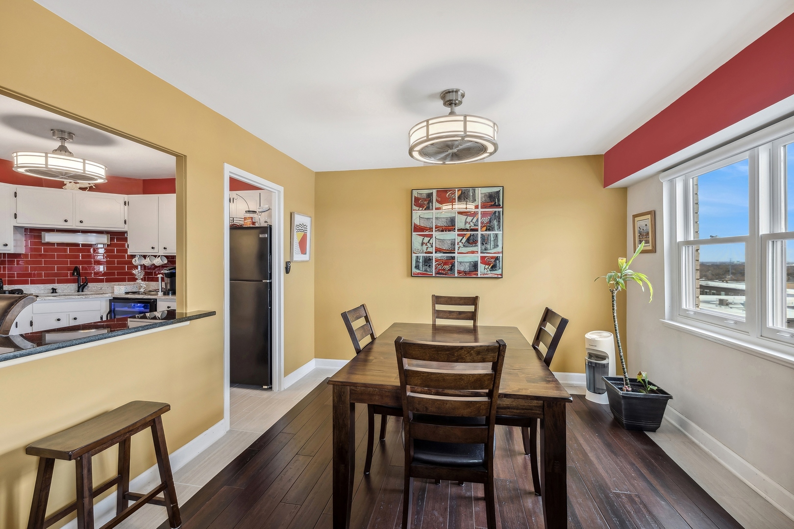 141 N La Grange Road Unit: 1005