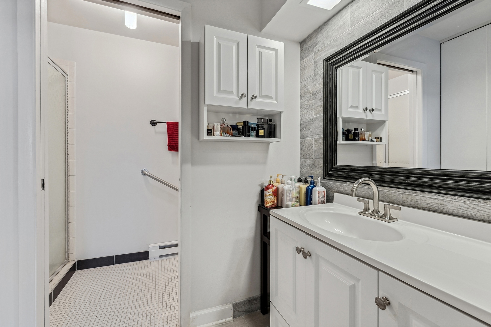 141 N La Grange Road Unit: 1005