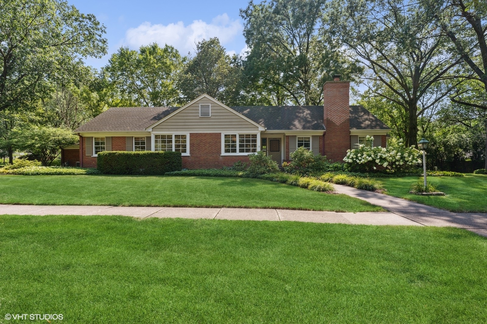 2536 Gordon Drive