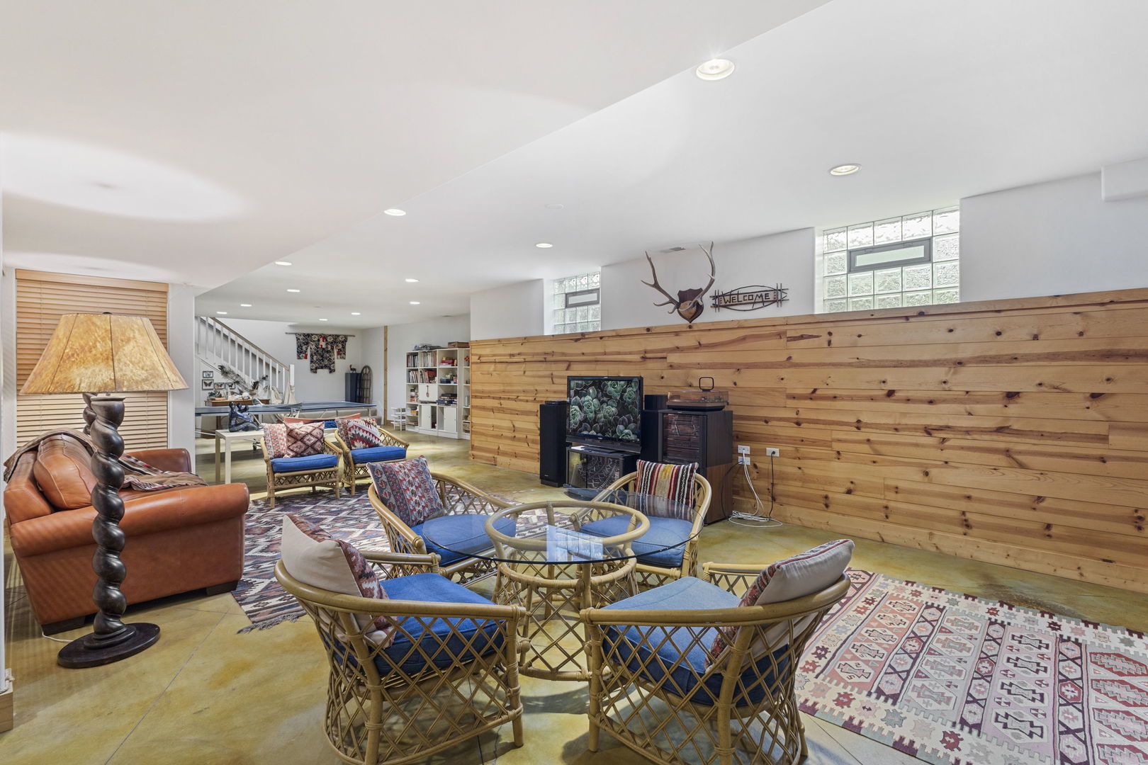 8673 Timber Ridge Drive