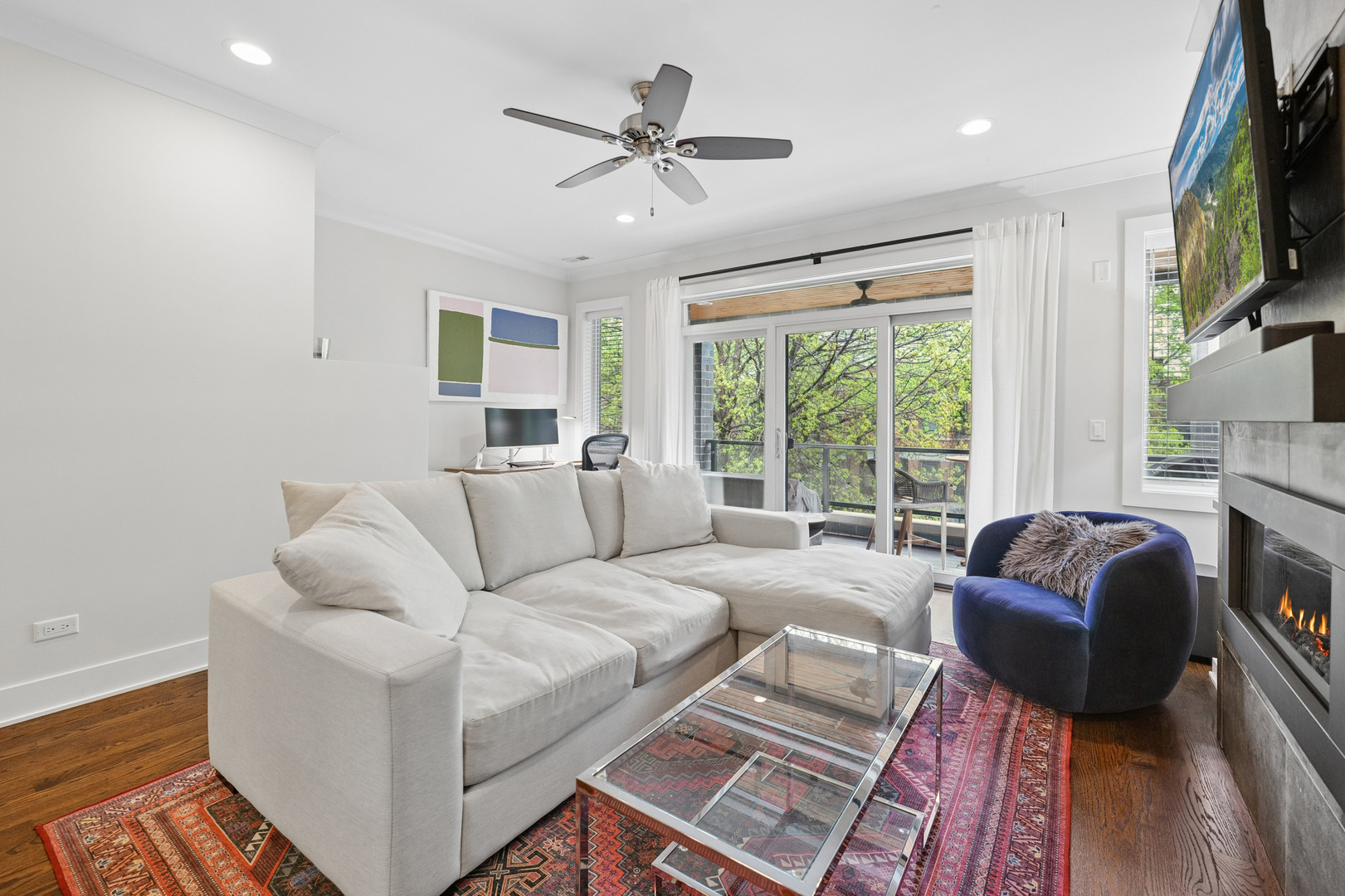 3614 N Damen Avenue Unit: 2