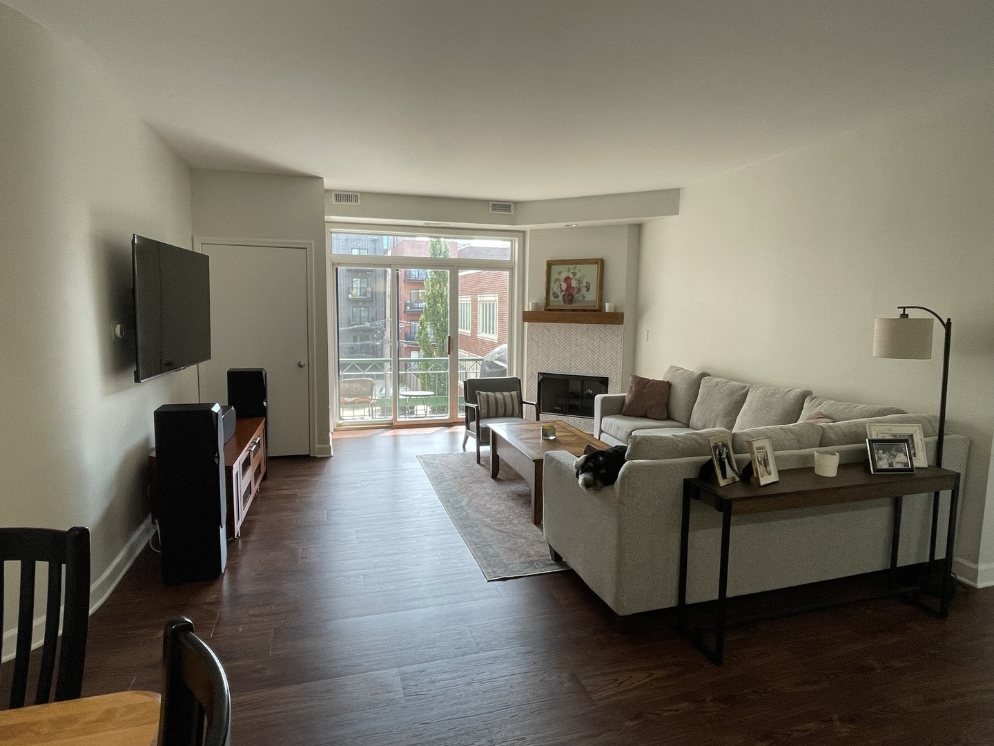 680 N Green Street Unit: 304