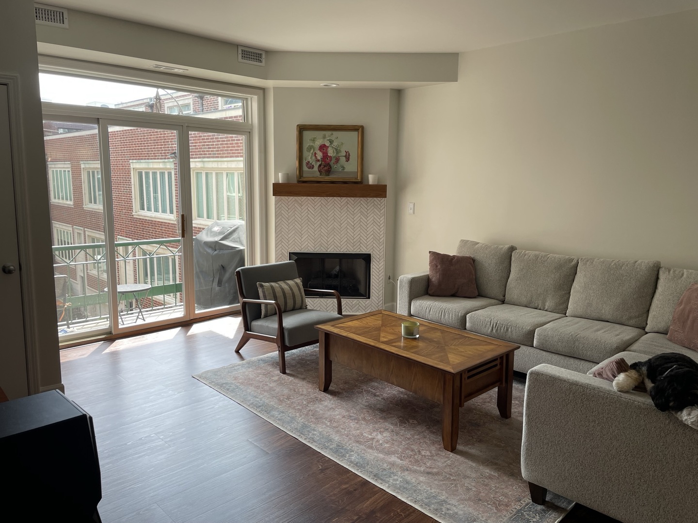 680 N Green Street Unit: 304