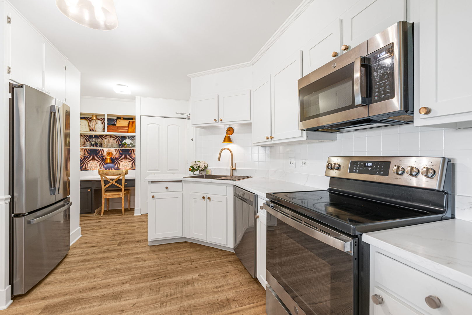 141 N La Grange Road Unit: 302