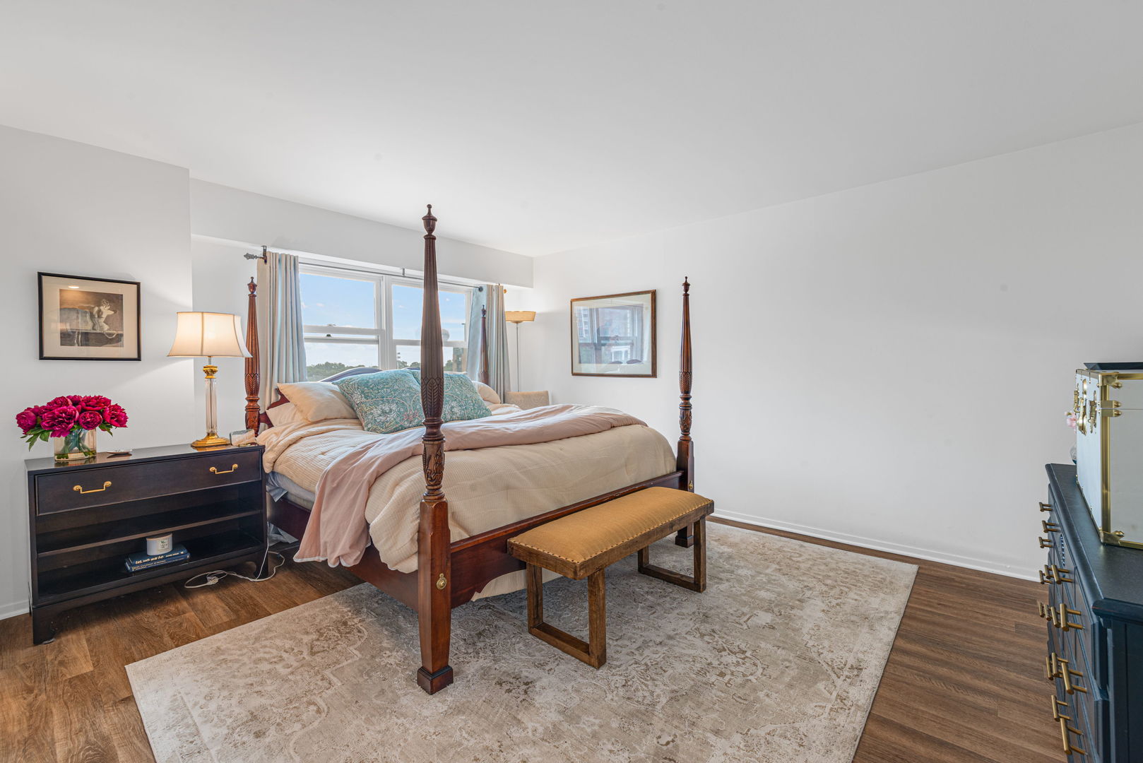 141 N La Grange Road Unit: 302