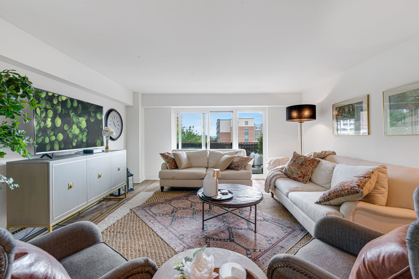 141 N La Grange Road Unit: 302