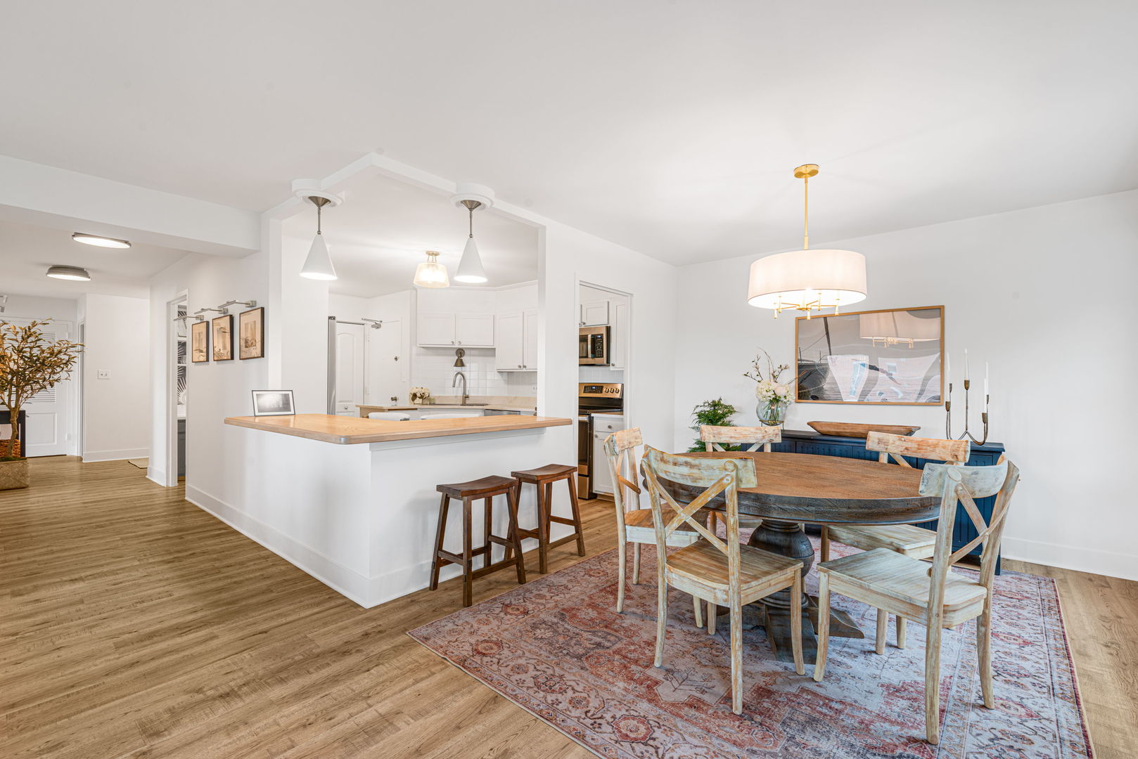 141 N La Grange Road Unit: 302